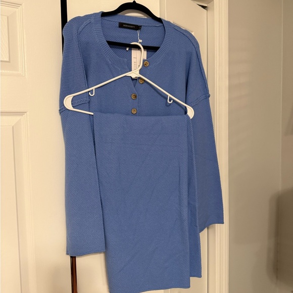 Amazon set in periwinkle! Super soft. Wooden buttons. - Picture 3 of 5